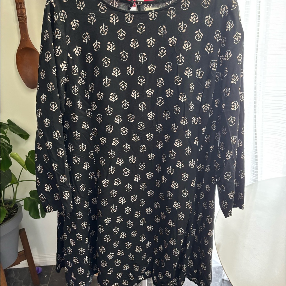Old Navy Black Dress with White Floral Design